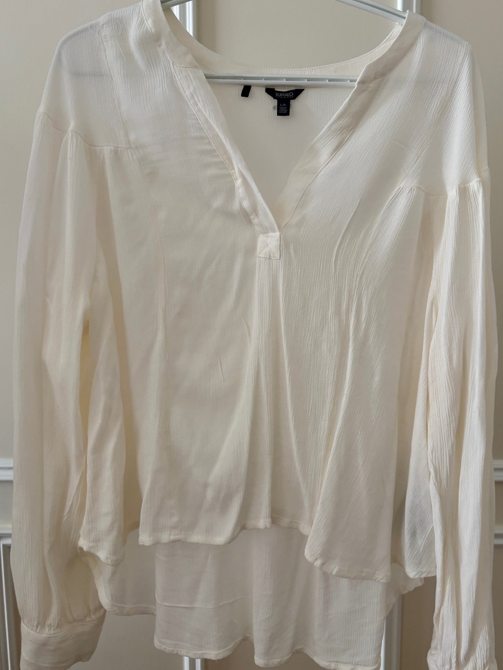 Buffalo David Bitton Cream V-Neck Textured Long Sleeve Blouse